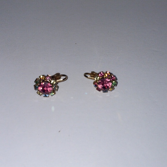 Amethyst and multicolored crystals on gold tone setting - Picture 2 of 3